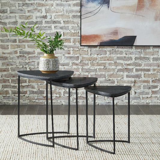 Olinmere Black Accent Nesting Table (Set of 3)